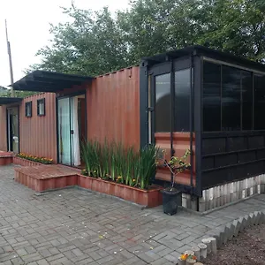  Estalagem Container